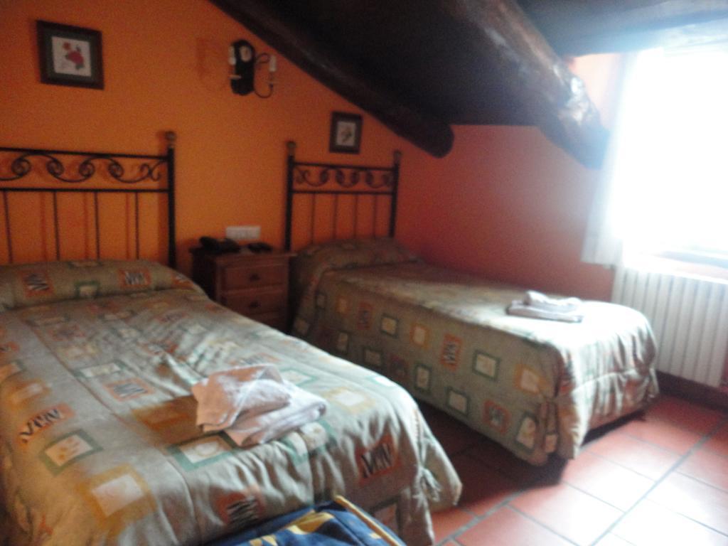 Hostal Venta Liara Allepuz Exterior foto