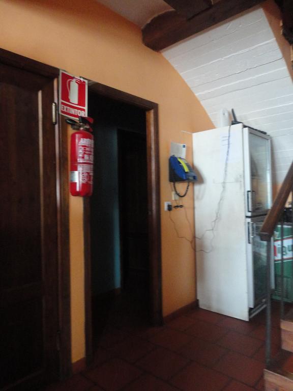 Hostal Venta Liara Allepuz Exterior foto