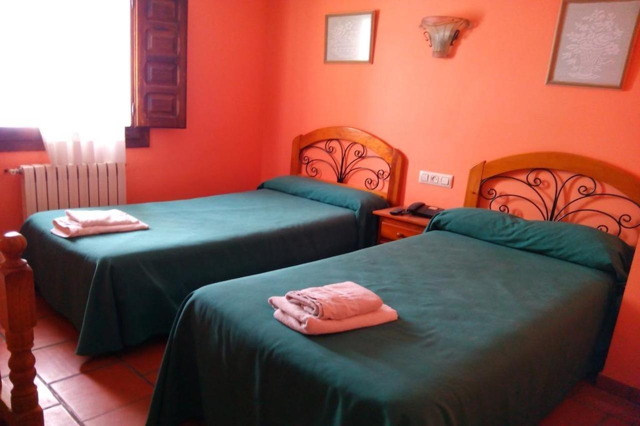 Hostal Venta Liara Allepuz Exterior foto